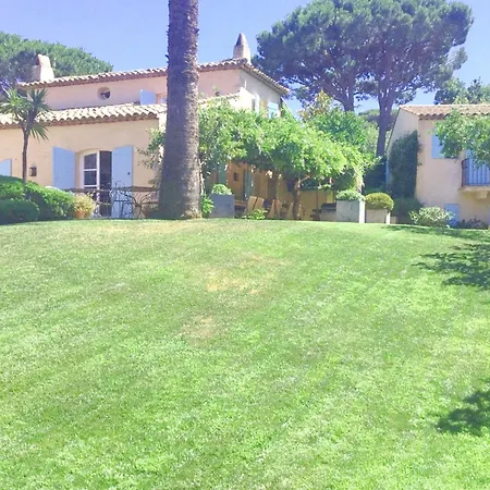 度假居 Charming Villa 300M Beach